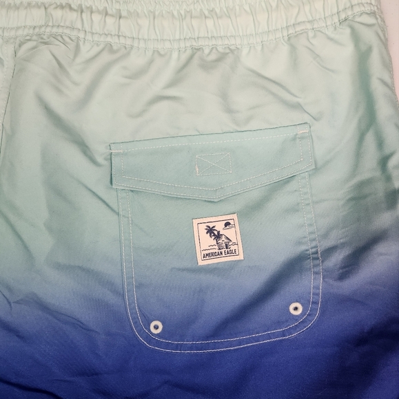 American Eagle AEO Mens 5.5" Blue Ombre Swim Shorts Trunks Short New NWT Beach - Picture 5 of 10